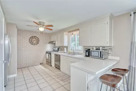 654 Tarrington Rd, Irondequoit, NY 14609 photo 16