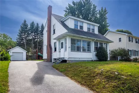 43 Point Pleasant Rd, Irondequoit, NY 14622