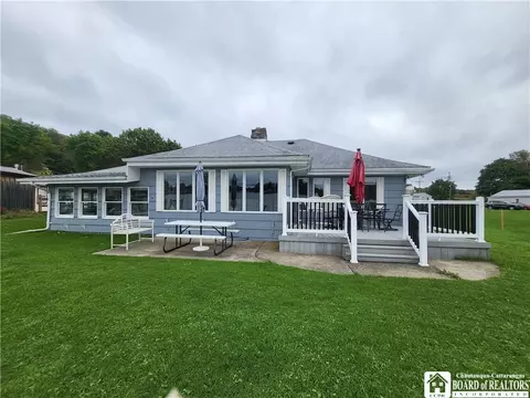 83 Potter Rd, Machias, NY 14101