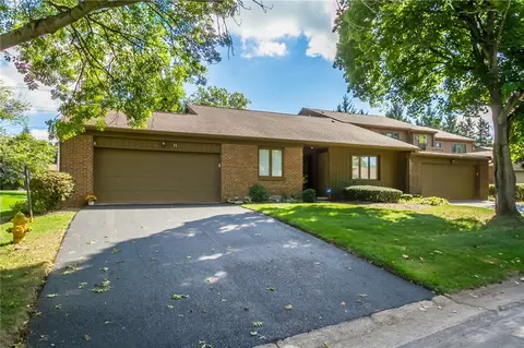 51 Great Wood Cir, Perinton, NY 14450