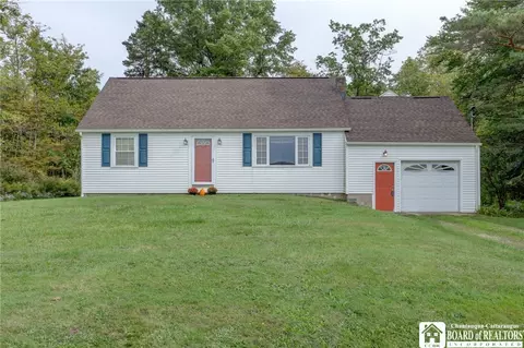 3042 Mitchell Rd, Busti, NY 14701
