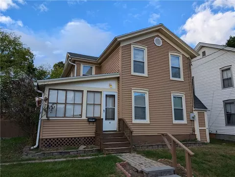 4 Columbia St, Oneonta, NY 13820