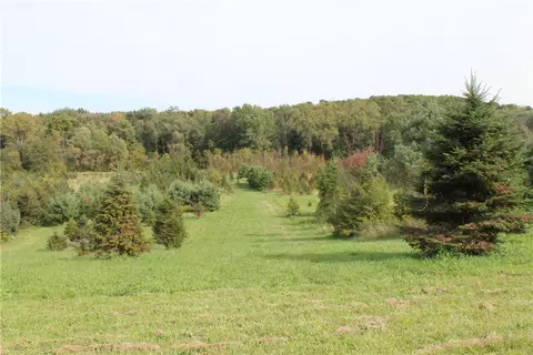 750 Alderman Rd, Macedon, NY 14502