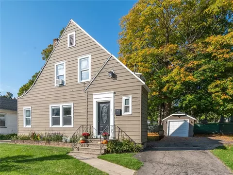 112 Sherman Pkwy, Arcadia, NY 14513
