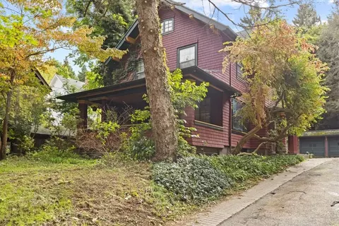 93 Bellevue Dr, Rochester, NY 14620