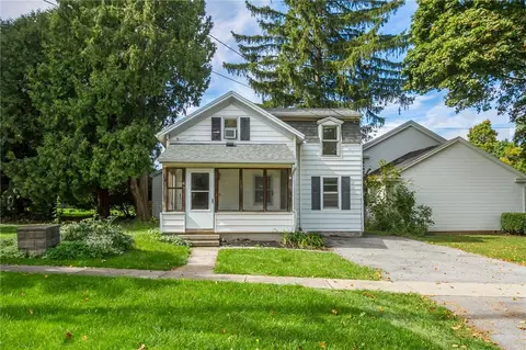 4 South Ave, Bloomfield, NY 14469