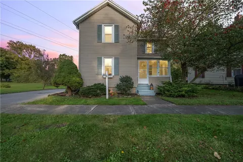 95 Merrick Ave, Manchester, NY 14504
