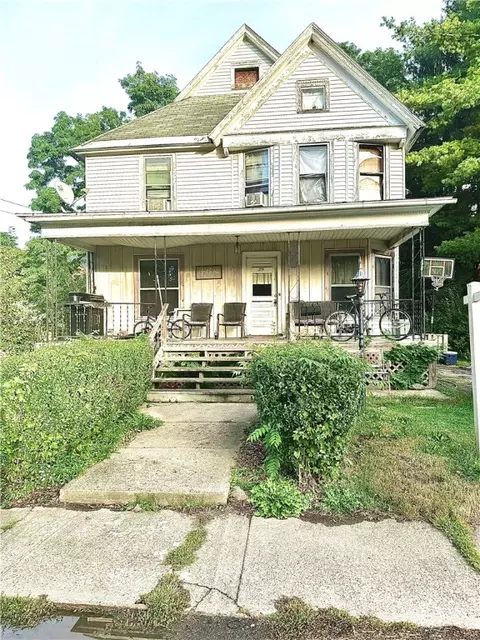 79 Sodus St, Galen, NY 14433
