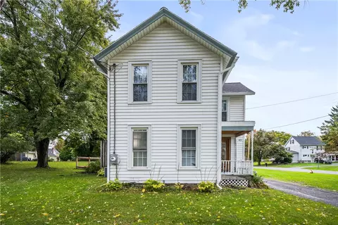 43 E Main St, Shortsville, NY 14548