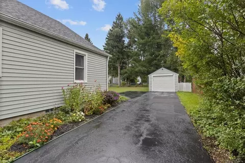 62 Mayfair Dr, Irondequoit, NY 14617 photo 31