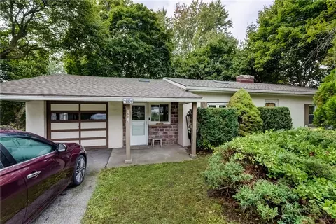 16806 Ridge Rd, Murray, NY 14470