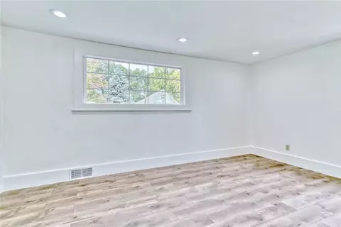 86 Lodge Dr, Irondequoit, NY 14622 photo 7