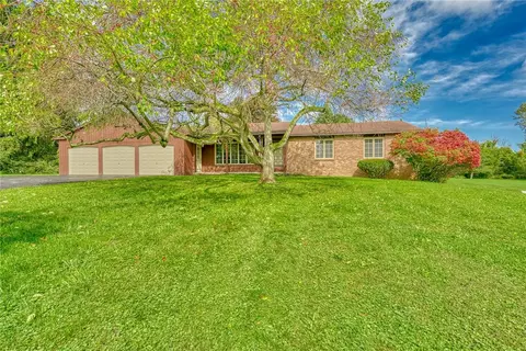 450 Chambers St, Ogden, NY 14559