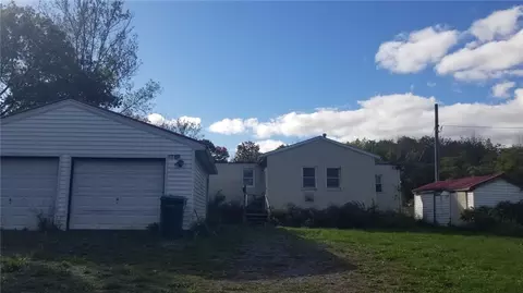 10434 Asbury Rd, Le Roy, NY 14482