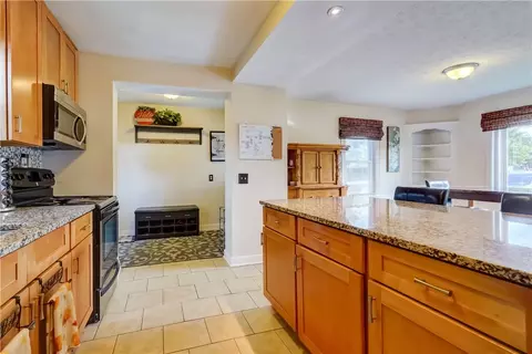 347 Cooper Rd, Irondequoit, NY 14617 photo 15