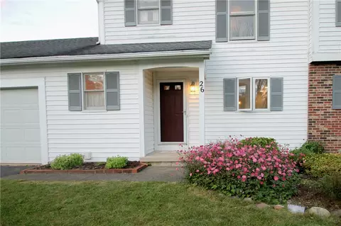 26 Hampton Ln, Perinton, NY 14450 photo 2