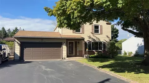 187 Duxbury Rd, Greece, NY 14626