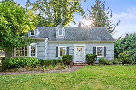 1921 Calkins Rd, Pittsford, NY 14534