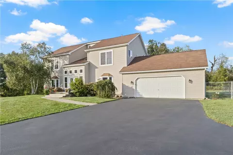 178 Rush Henrietta Townline Rd, West Henrietta, NY 14586
