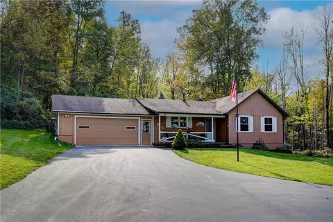 8349 Wesley Rd, Bloomfield, NY 14469