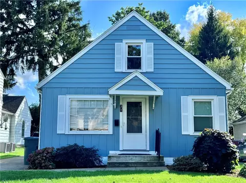 37 Brighton Park Pkwy, Rochester, NY 14620
