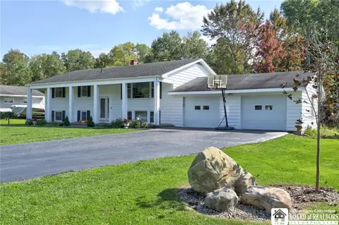 131 Erie St, Busti, NY 14750