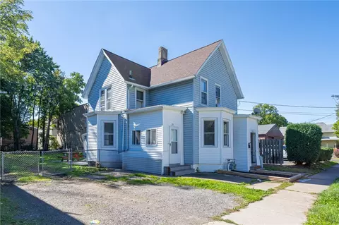 291 Tremont St, Rochester, NY 14608