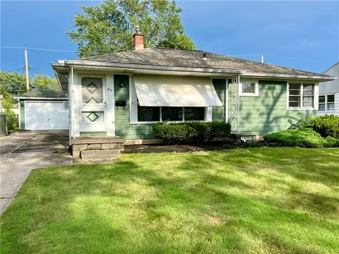 83 Lorfield Dr, Amherst, NY 14226
