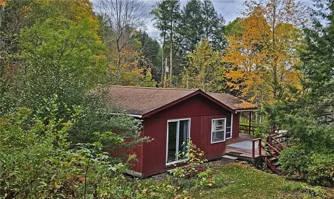 37 Hard Hack Dr, Middletown, NY 12455