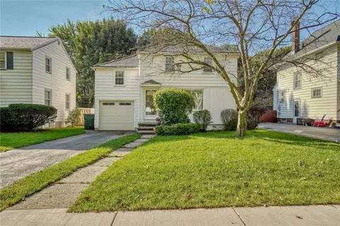 221 Farmington Rd, Rochester, NY 14609