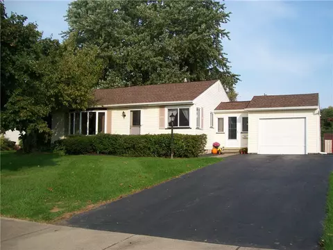 360 Armstrong Rd, Greece, NY 14612