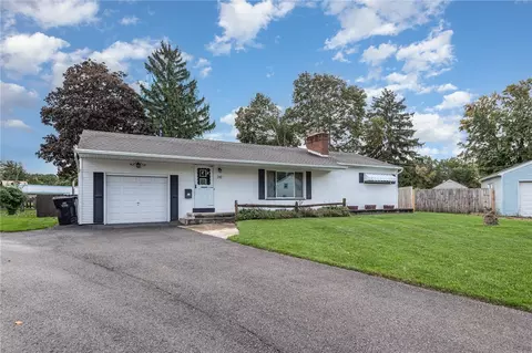 341 Coolidge Rd, Irondequoit, NY 14622 photo 3