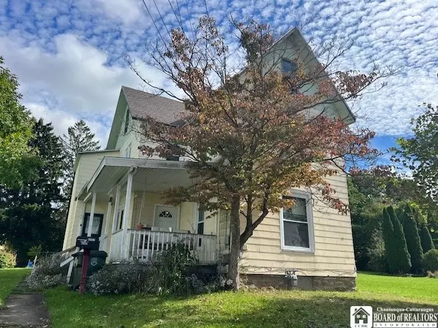  19 Park St, Jamestown, NY 14701 photo 1