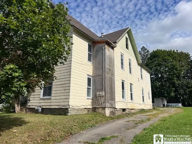  19 Park St, Jamestown, NY 14701 photo 2