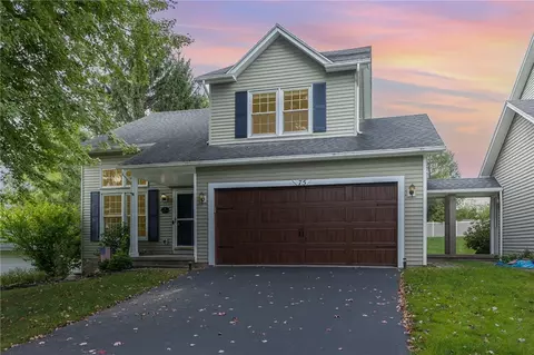 75 Edendery Cir, Perinton, NY 14450