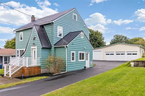 140 W Sherman Ave, Arcadia, NY 14513
