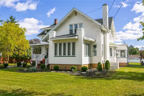 56 Clinton St, Batavia, NY 14020