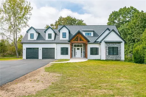 1207 Wayneport Rd, Macedon, NY 14502