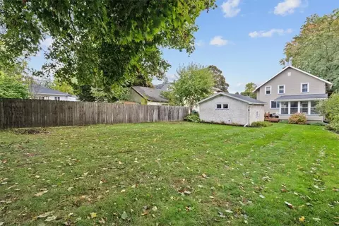 89 Medfield Dr, Irondequoit, NY 14609 photo 30