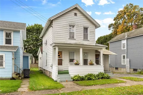 12 Shuler St, Lyons, NY 14489 photo 2