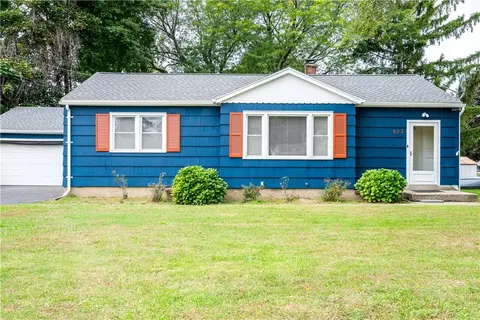923 N Greece Rd, Greece, NY 14626