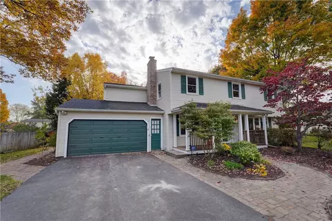 7 Hara Cres, Perinton, NY 14450