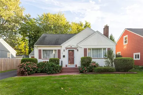 61 Redwood Rd, Rochester, NY 14615