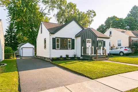 253 Brett Rd, Irondequoit, NY 14609 photo 2