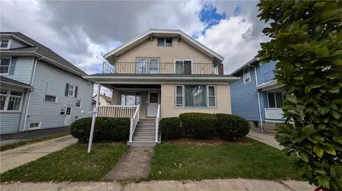 32 E Hazeltine Ave, Kenmore, NY 14217