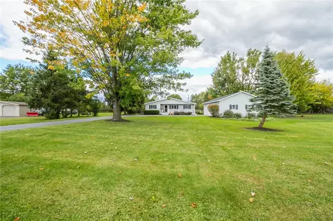 106 E Main St, Clifton Springs, NY 14432