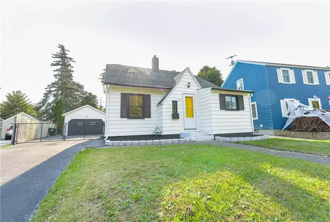 117 Worcester Rd, Greece, NY 14616