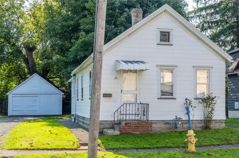 43 Ernst St, Rochester, NY 14621