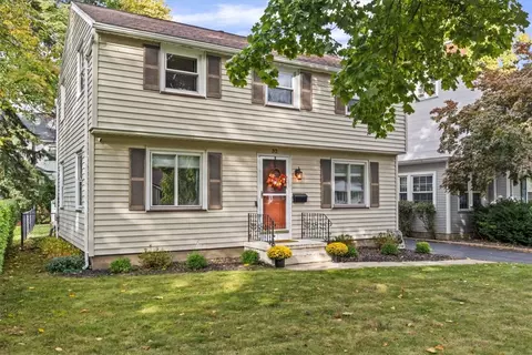 32 Placid Pl, Irondequoit, NY 14617