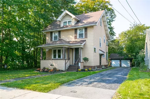 389 Helendale Rd, Irondequoit, NY 14609